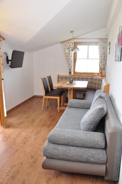 Haus Hoellwart Sankt Johann im Pongau Chambre photo